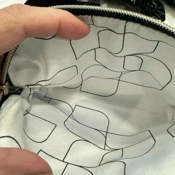 Hayward Zipper Toiletry Makeup Travel Bag Pouch 7x6 - Picture 8 of 11